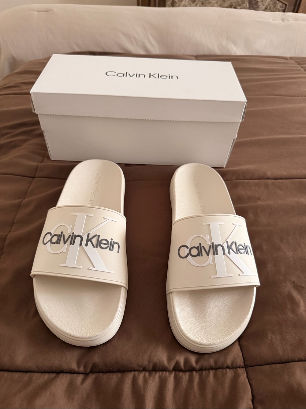 Calvin Klein Kids Cream Logo Slide Sandals with White Logo